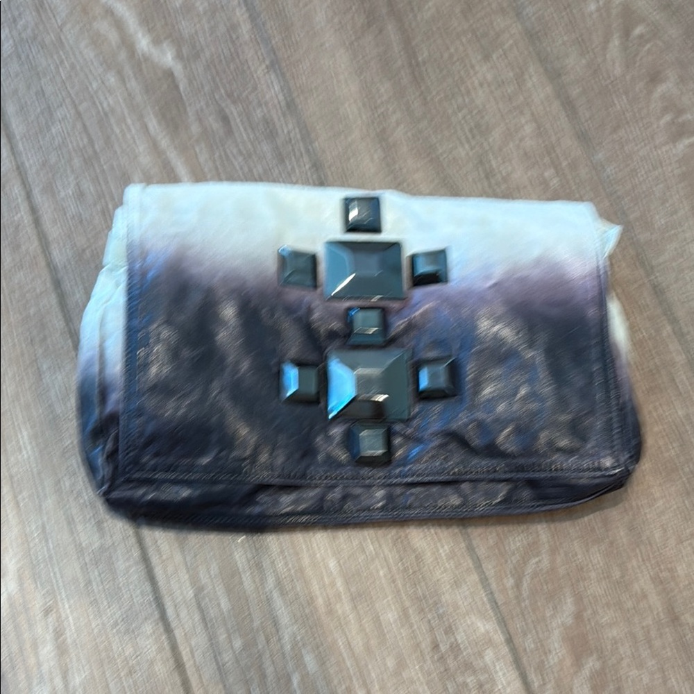 Tylie Malibu Black and Gray Geometric Clutch